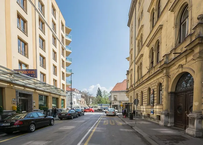 Fine Dalmatinova * Lubiana